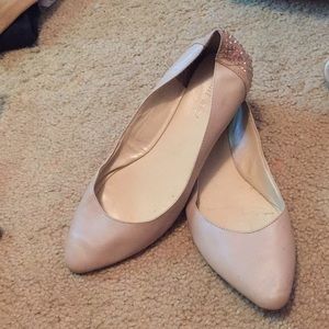 Nude flats